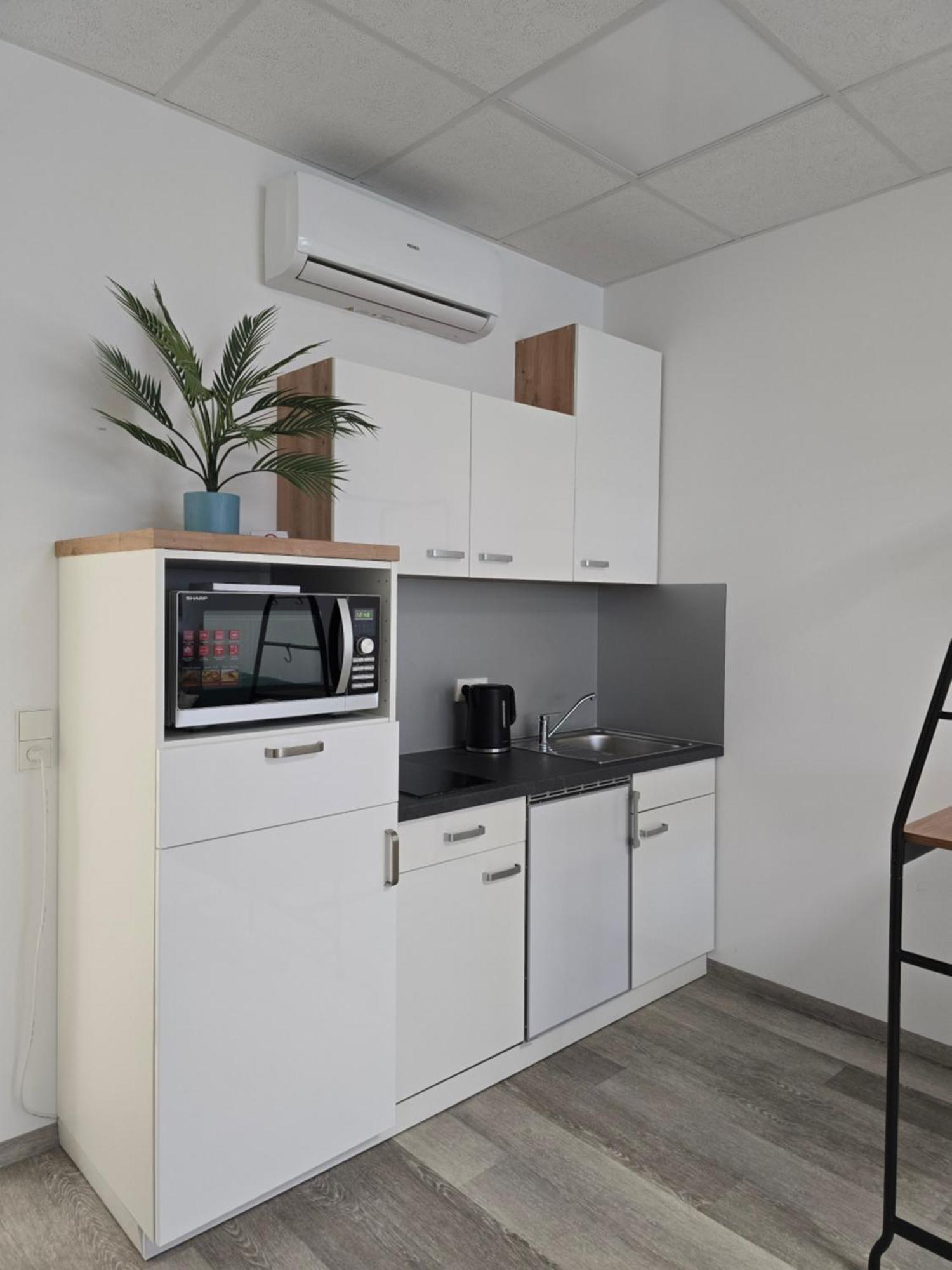 Doppelzimmer-Studio Fuer 2 Ramstein-Miesenbach Luaran gambar